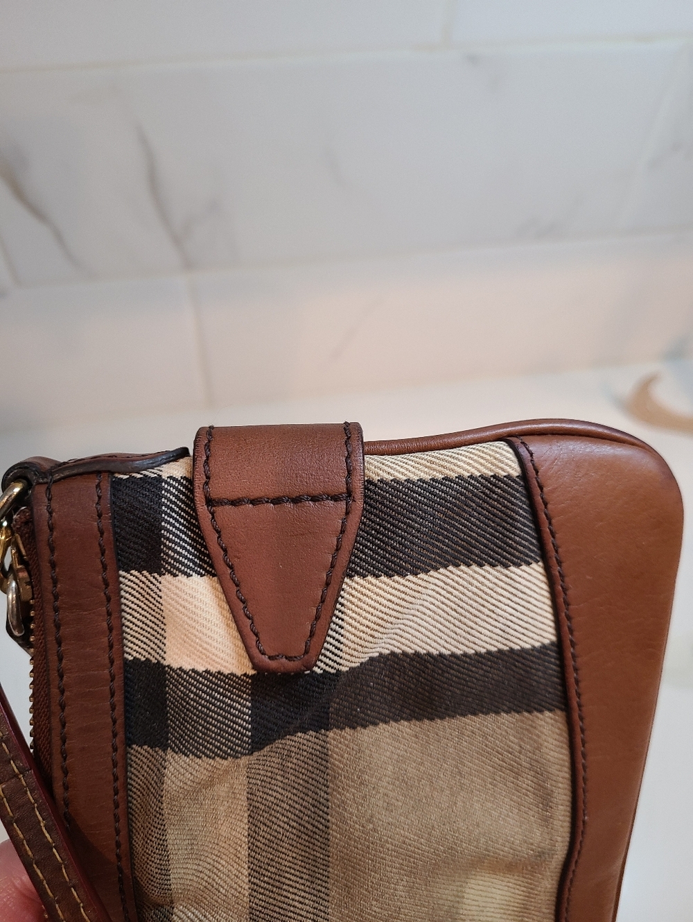 Burberry House Check Bridle Peyton Crossbody Vintage GUC Brown Leather Buckles - Picture 9 of 15